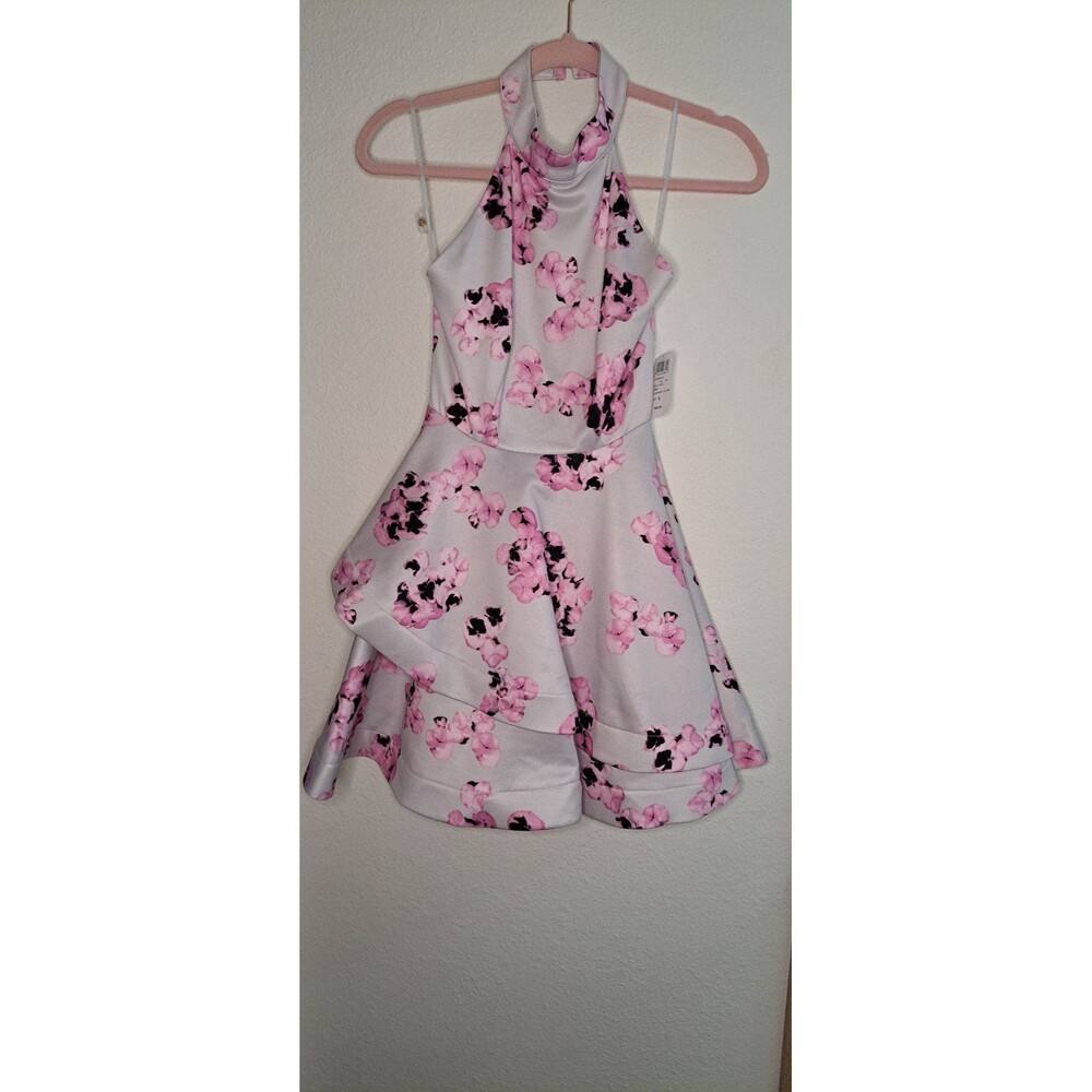 Windsor floral dress. New with tags, size small